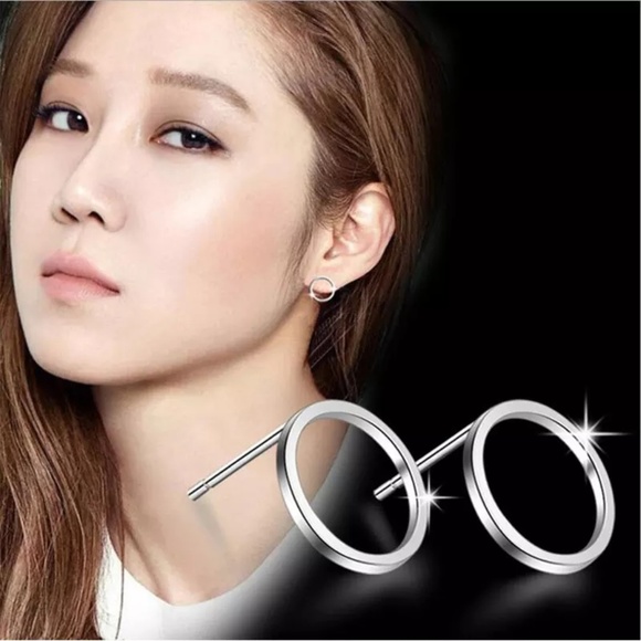 Jewelry - 925 Sterling Silver Minimalist Circle Earrings